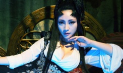 美女咪咪大